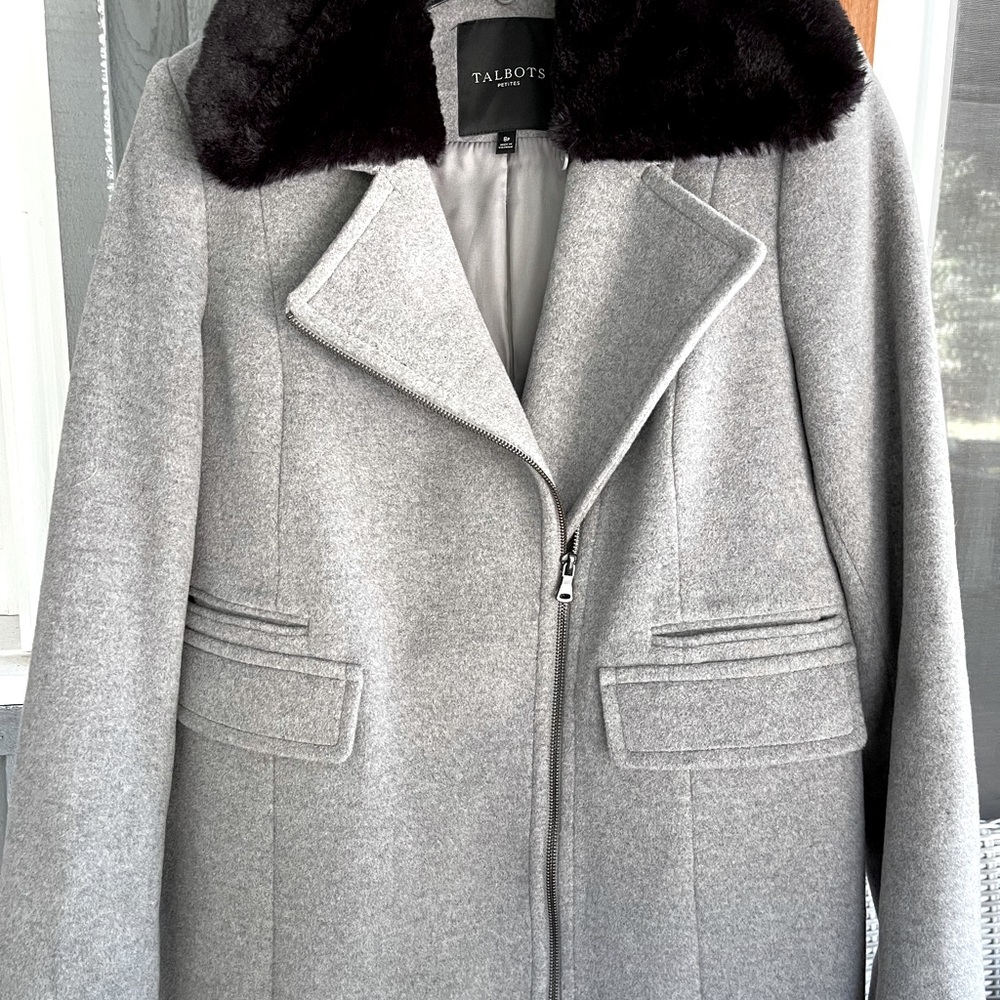 Talbots Petite wool coat With Black Faux Fur Detachable Collar.